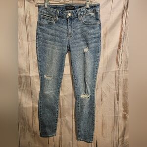 Lucky Brand Light Blue Skinny Distressed Jeans Size 4